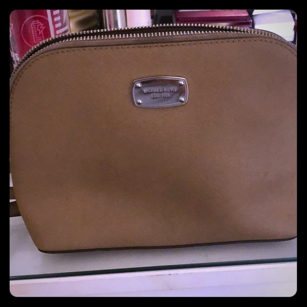 Michael kors crossbody purse